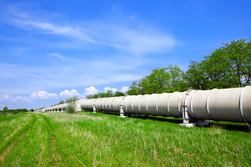 The Importance of Pipe Protection in the Oil and Gas Industry - KB Delta